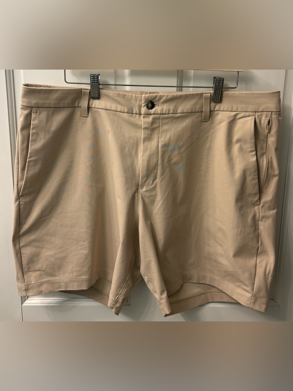 Lululemon ABC Classic-Fit Short 7" Warpstreme, Beige Men’s Size 38 - Picture 2 of 9